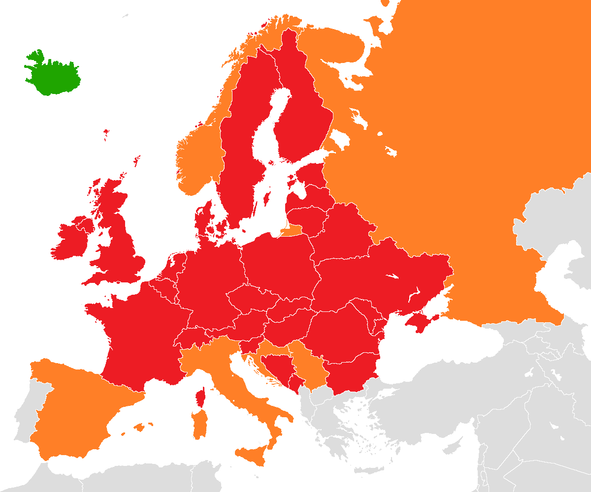 Ryc. 8 Przestrzeń powietrzna częściowo (pomarańczowy) i całkowicie (czerwony)  zamknięta 18 kwietnia 2010.